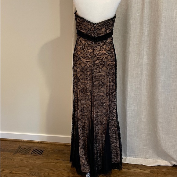 Vintage Badgley Mischka Black Lace Strapless Gown - Picture 5 of 16